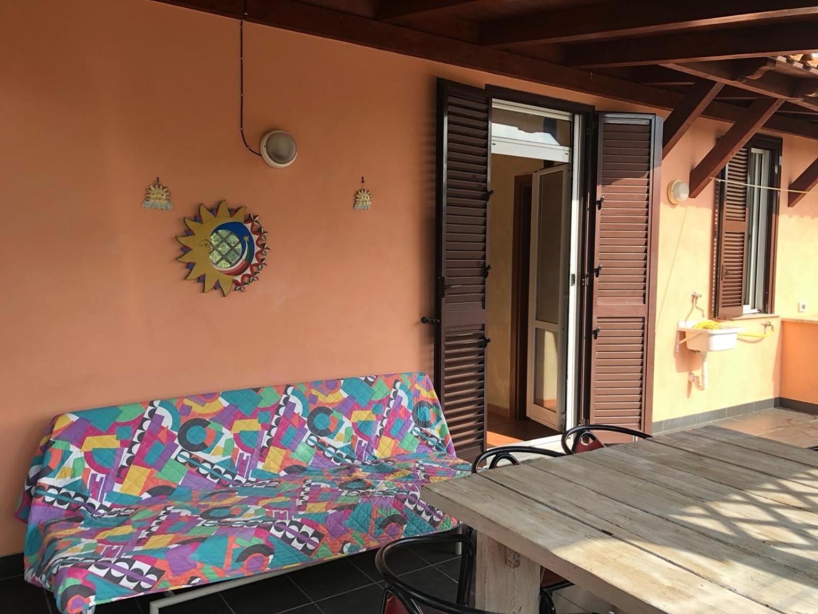 Piccolo Attico Con Splendida Vista - Casa Di Sofia Apartamento